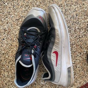 Nike Air Max’s Size 10